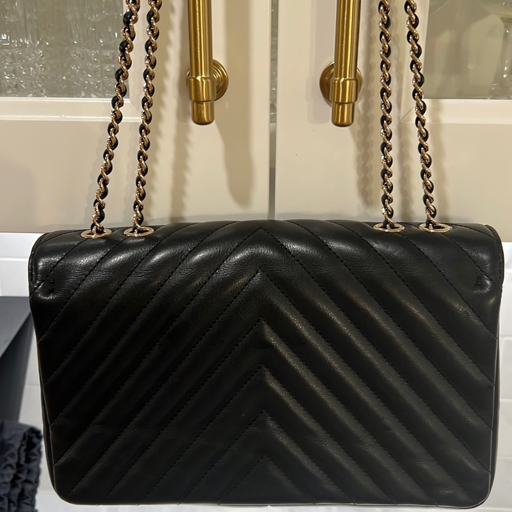 Authentic Chanel medium flapbag - like new with all accessories! - Picture 2 of 13